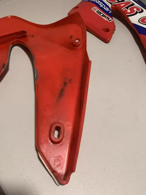 2000 2001 CR250 Lucas Oil Graphics Plastics 00-01 cr 250 Side Shrouds Plastics