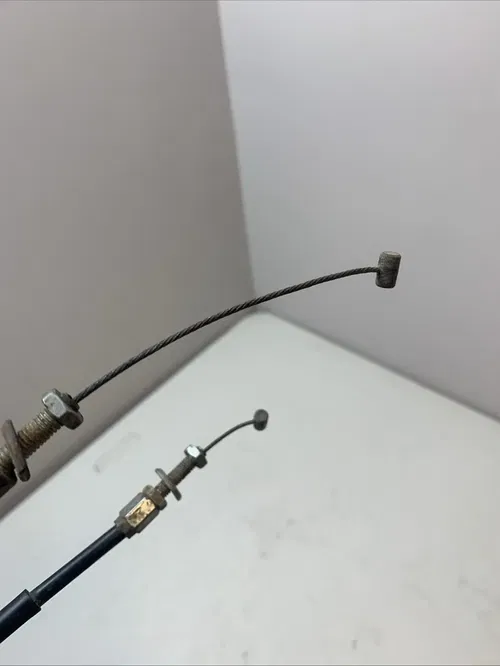 1984 84 Honda XL250R xl250r OEM Throttle Cables Tube Assembly BROKEN TUBE