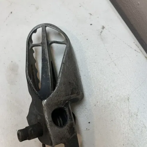 2004 Honda CRF450R OEM Pegs USED with Hardware