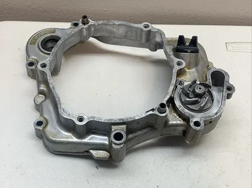 2008 YZ85 OEM Inner Clutch Cover With Water pump YZ 85 Clutch Case Cover DAMAGED