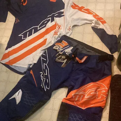 MX Locker Apparel - Size XL