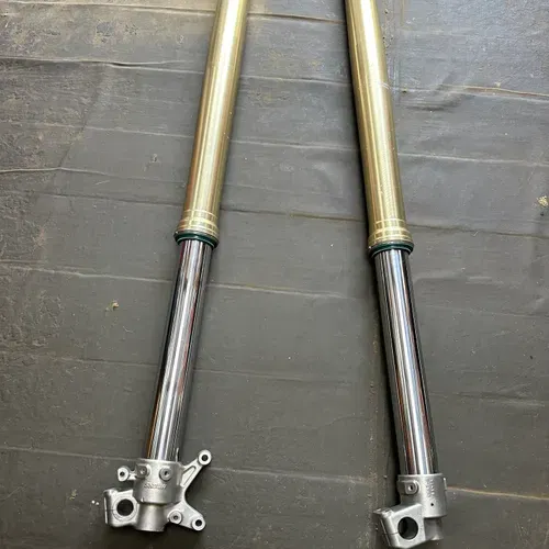 Showa 49mm Forks 