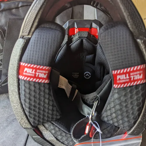 Bell Moto-10 Spherical Helmet 