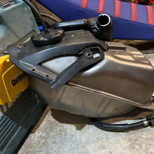 2018 Honda Crf 450r Fuel Tank With Fuel Pump