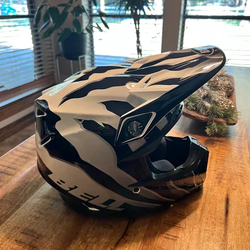 Bell Moto 9 flex Helmet - Size S