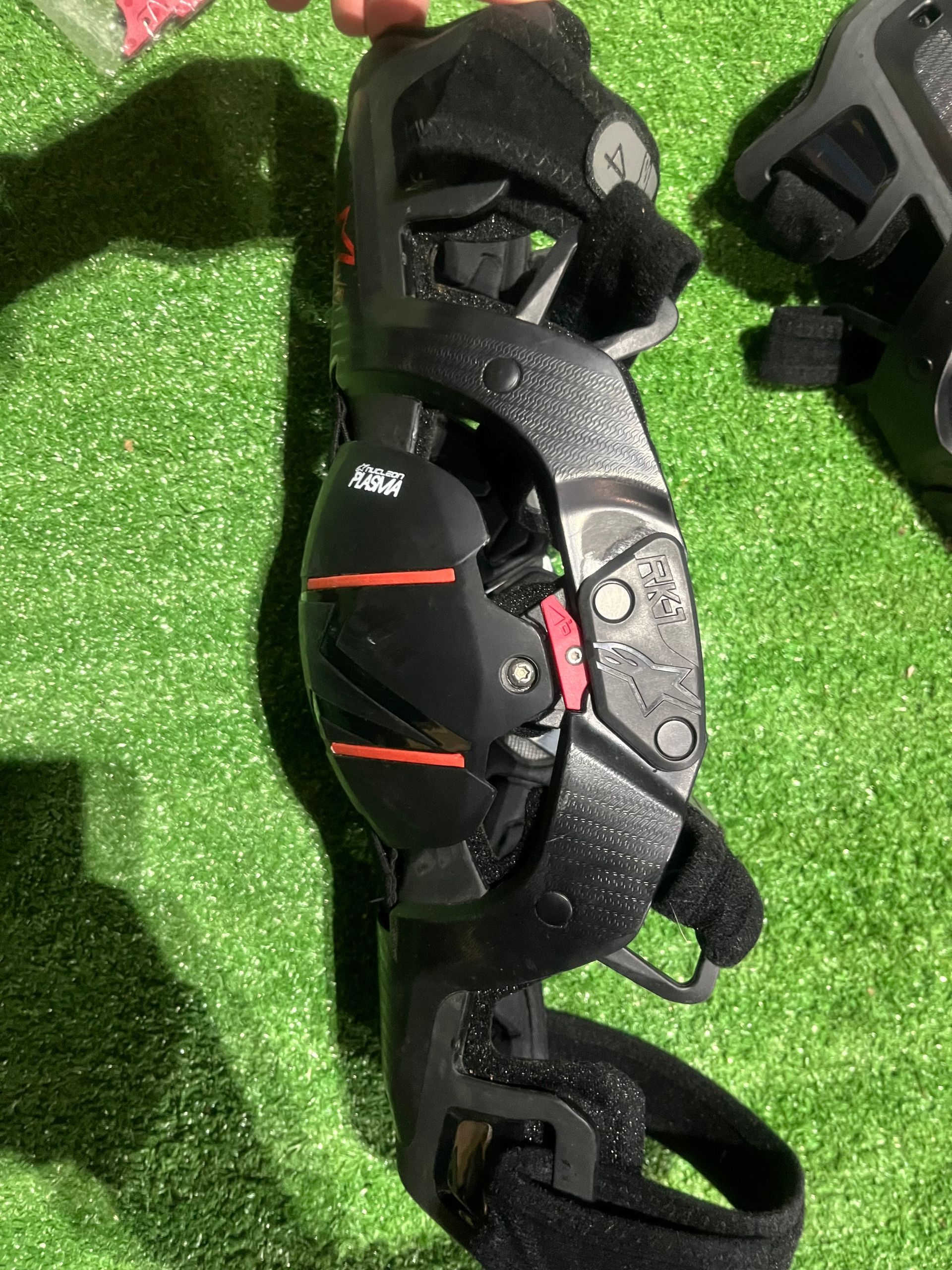 Alpinestars RK-1 Knee Braces
