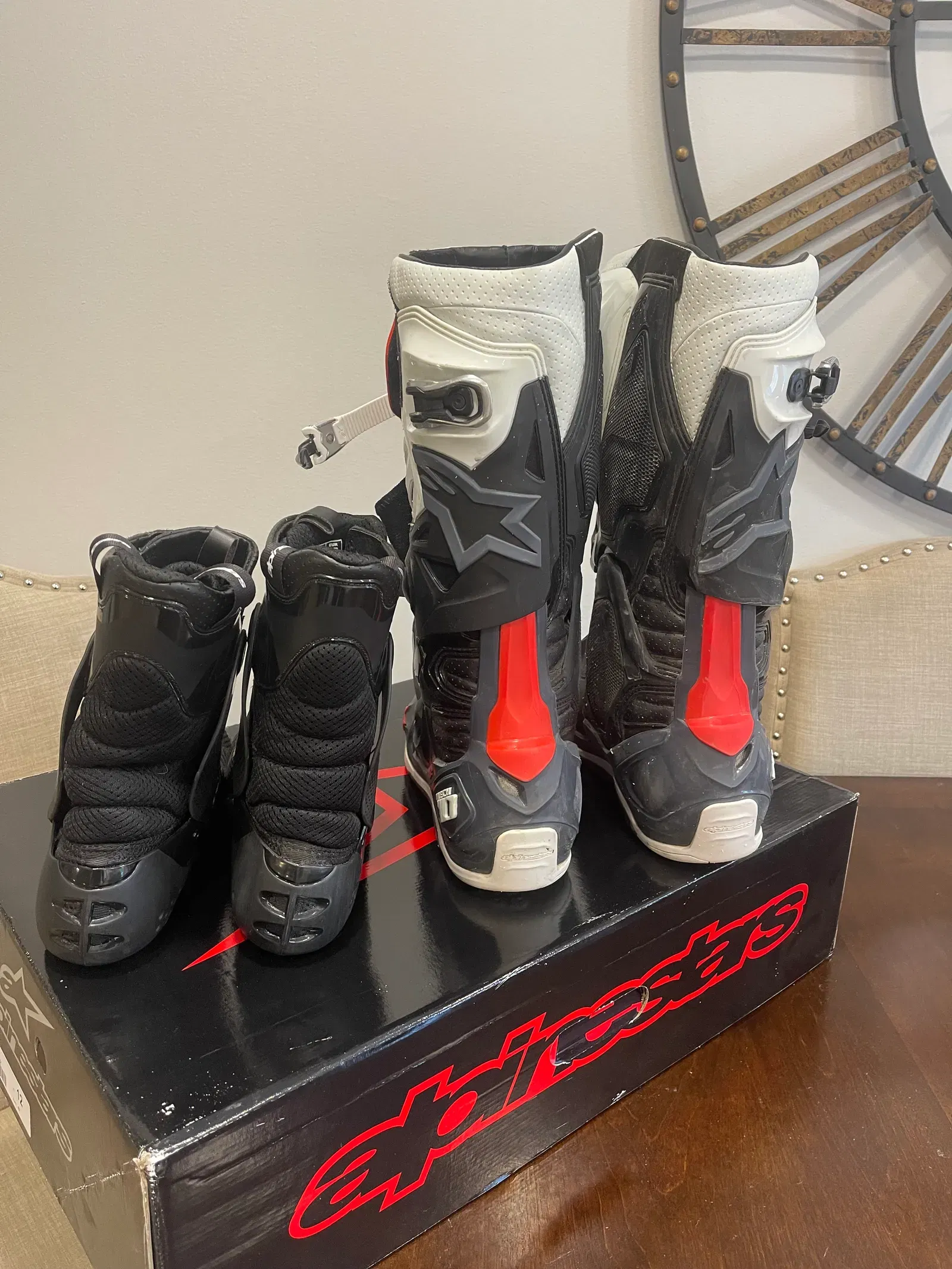 (*)様 アルパインスターズTech10スーパーベンデッド　2021年モデルUS MXAチームテスト済み：ALPINESTARS TECH 10 SUPERVENTEDBOOTS