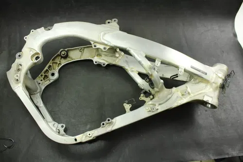 2014 Kawasaki Kx450f *Cracked* Frame  B4439