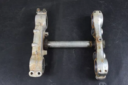 1986 Honda Cr250r OEM Triple Clamps  B4379
