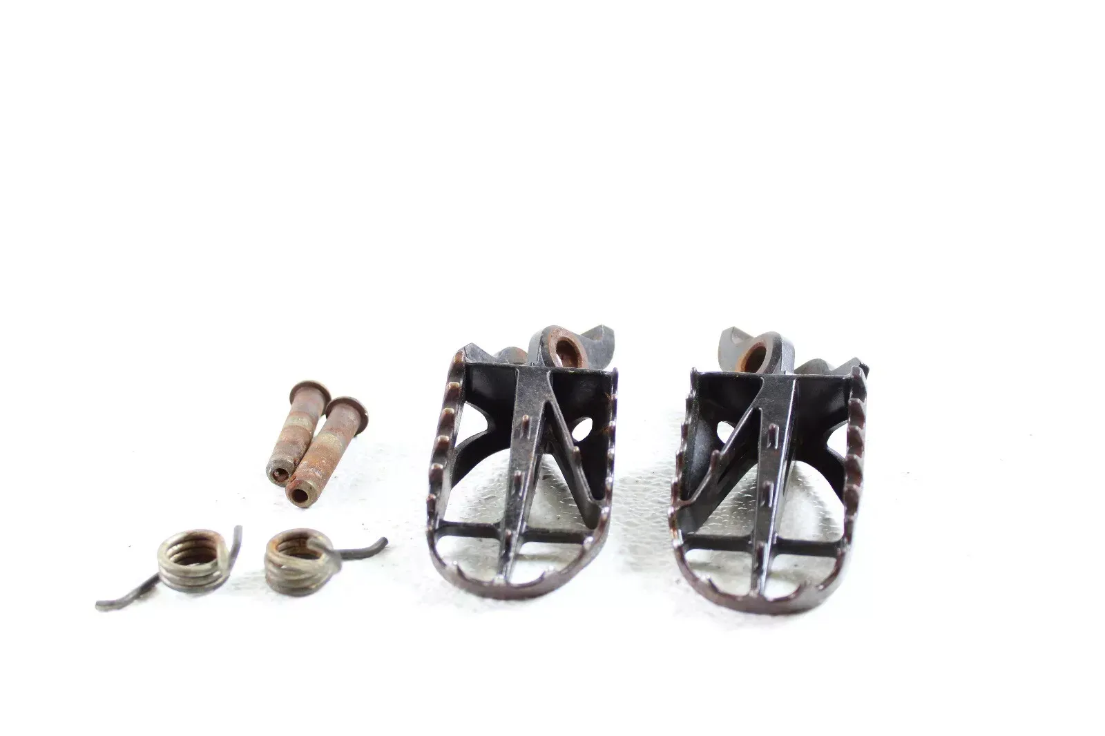 09-18 KAWASAKI KX250F OEM PEGS B4497