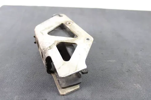 2001 96-07 RM125 RM250 OEM CHAIN SUPPORT SLIDER GUIDE TRUST PLATE B4499