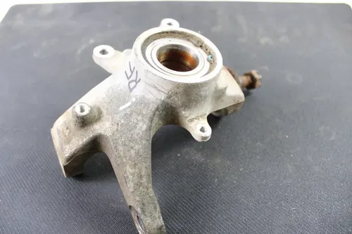 2008 YAMAHA GRIZZLY 700 OEM FRONT RIGHT KNUCKLE HOLDER MOUNT B4450