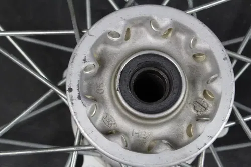 2006 Honda Crf250r Complete OEM 21x1.60 D.I.D Front Wheel  B4385