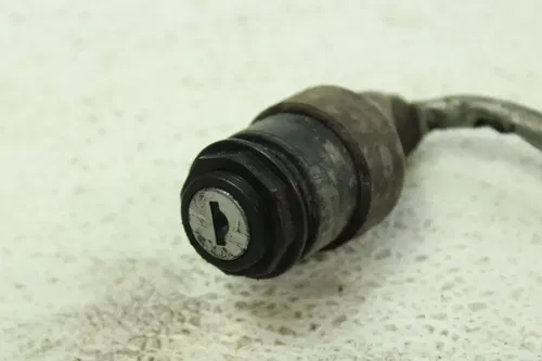 1986 Yamaha Moto 4 OEM Key Switch Ignition  B4466