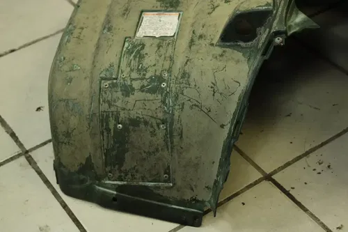 2007 Suzuki Eiger LTA400F OEM Front Fender  B4473
