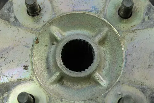 2007 Yamaha Grizzly 400 OEM Right Rear Hub  B4470