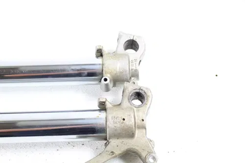 01-06 SUZUKI RM125 OEM RIGHT LEFT FRONT SUSPENSION FORKS SHOCKS B4499