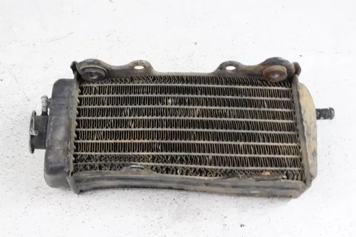 1986 honda Cr250r OEM Right Radiator  B4379