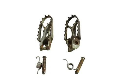 16-19 KTM 450 OEM PEGS B4502