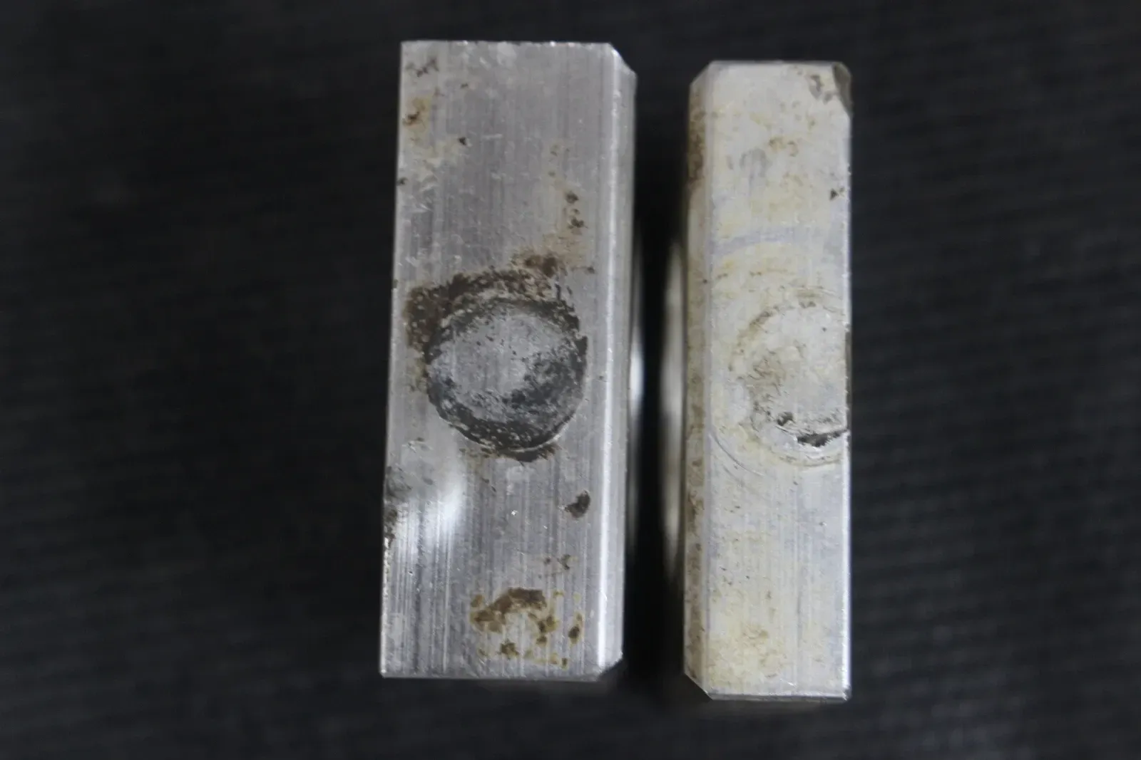 2005 Yamaha YZ450F OEM Axle Blocks  B4346