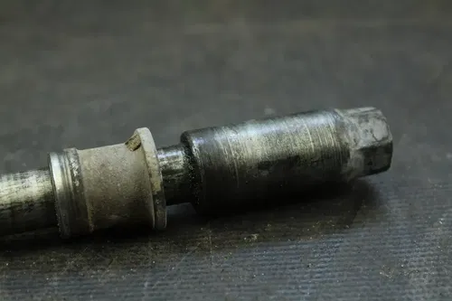 1993 Suzuki Dr350 FOEM Front Axle With Spacer  B4468
