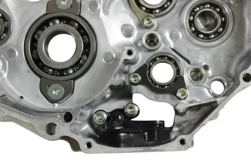 2024 YAMAHA YZ450F OEM RIGHT ENGINE MOTOR CRANKCASE CRANK CASES BLOCK B4451