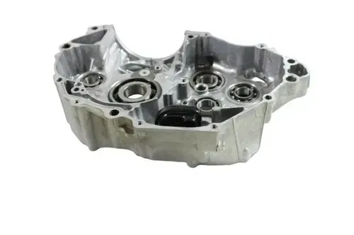2024 YAMAHA YZ450F OEM RIGHT ENGINE MOTOR CRANKCASE CRANK CASES BLOCK B4451
