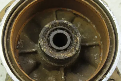 1986 Yamaha Moto 4 OEM Front Left Or Right Hub  B4466-30