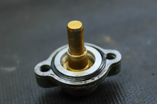 2006 Ktm 300XCW OEM Powervalve Adjuster  B4428