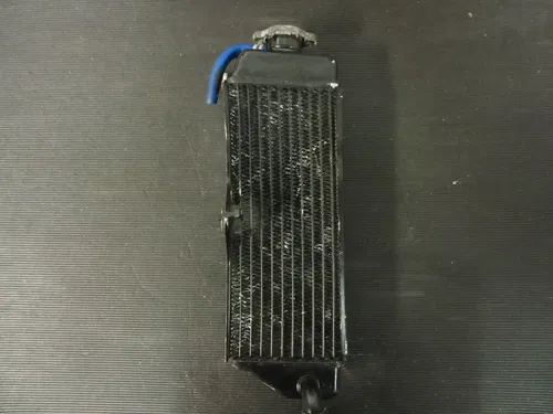 1998 Yamaha YZ400F Right Radiator, Fill Side, Fillside, Hose, 98 YZ 400 B3588