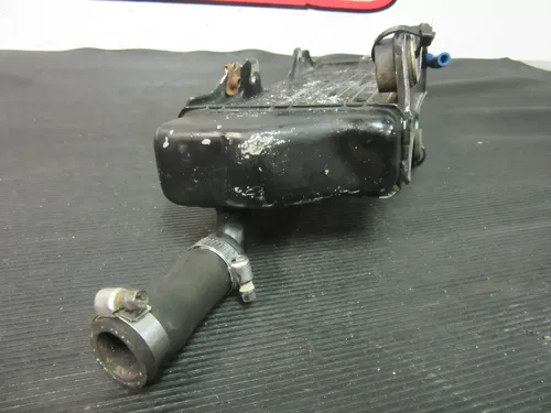 1998 Yamaha YZ400F Right Radiator, Fill Side, Fillside, Hose, 98 YZ 400 B3588