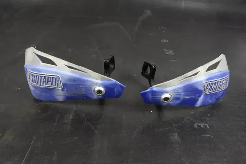 2004 Honda Crf250r ProTaper Handguards  B4341