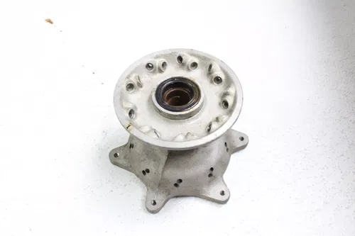 2001 Yamaha Front Wheel Rim Hub HR6423