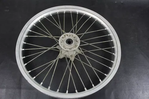 2000 Yamaha Yz250 OEM 21x1.60 Complete Front Wheel  B4364