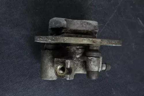 1996 Yamaha Warrior 350 OEM Front Left Brake Caliper  B4382