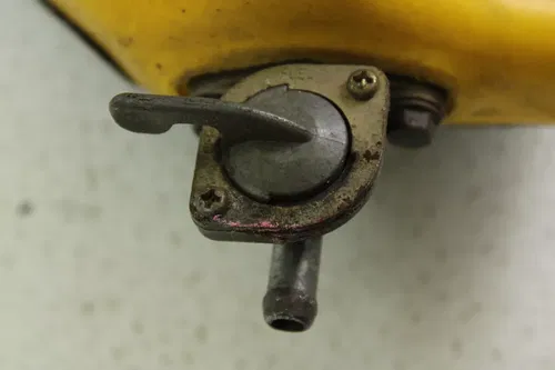 1999 Suzuki Rm125 Gas Tank  HR6125