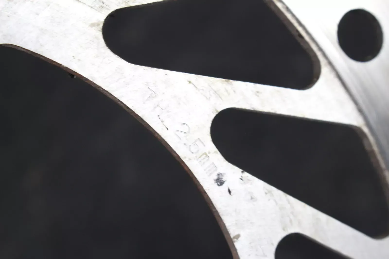 2003 Honda Crf450r OEM Front Brake Rotor  B4369