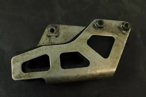 2005 Yamaha Yz125 OEM Chain Guide  B4493