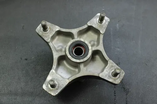 2008 Honda Trx450 OEM Front Wheel Hub  B4420