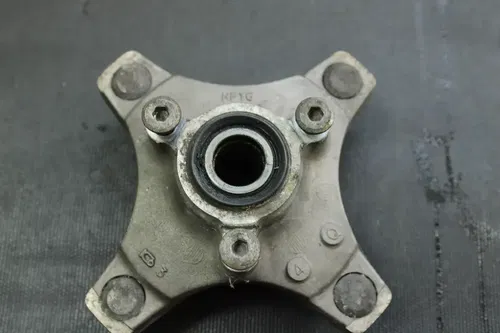 2008 Honda Trx450 OEM Front Wheel Hub  B4420