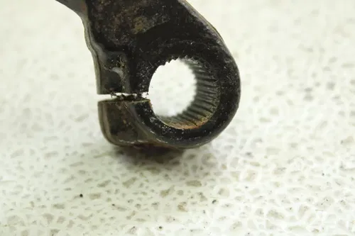 2009 Yamaha Vino 125 OEM Kickstarter  B4476