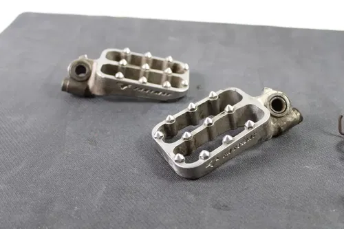 2006 SUZUKI RM125 Fastway Footpegs