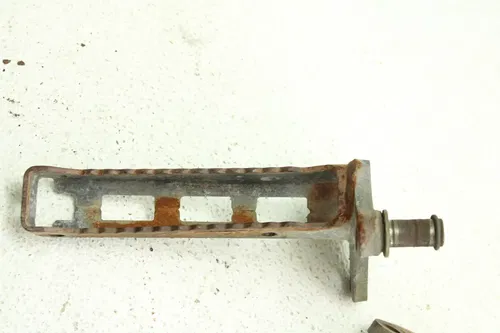 2001 Yamaha Raptor 660r OEM Footpeg Set  B4458