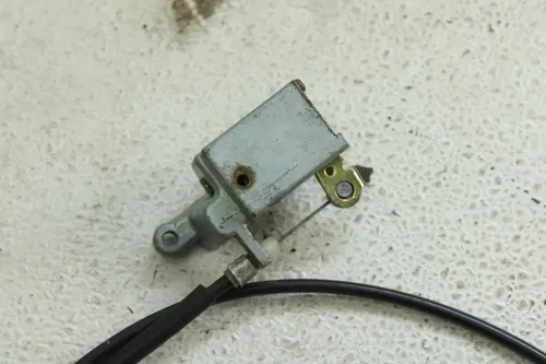 2009 Yamaha Vino 125 OEM Seat Latch Lock  B4476