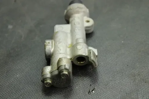 2004 Honda Crf450r OEM Rear Master Cylinder  B4460