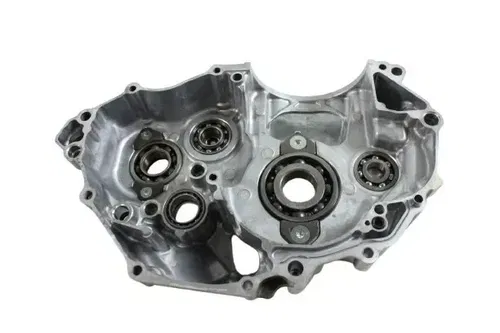 2024-25 YAMAHA YZ450F OEM LEFT ENGINE MOTOR CRANKCASE CRANK CASES BLOCK B4451
