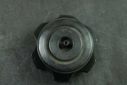 2001 Honda XR250R OEM Gas Tank Cap  B4320