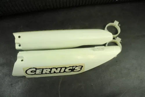 2001 Suzuki Rm250 Fork Guard Set  B4480-83