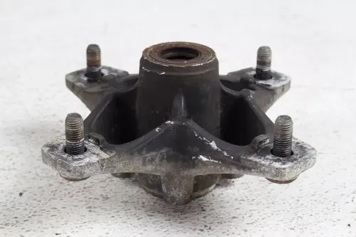 1996 Yamaha Warrior 250 OEM Front Hub  B4382-13