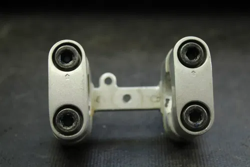 2015 Yamaha Zuma 125 OEM Handlebar Mount  B4432